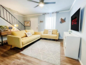 Upscale Townhouse Heart of SA's medical Center